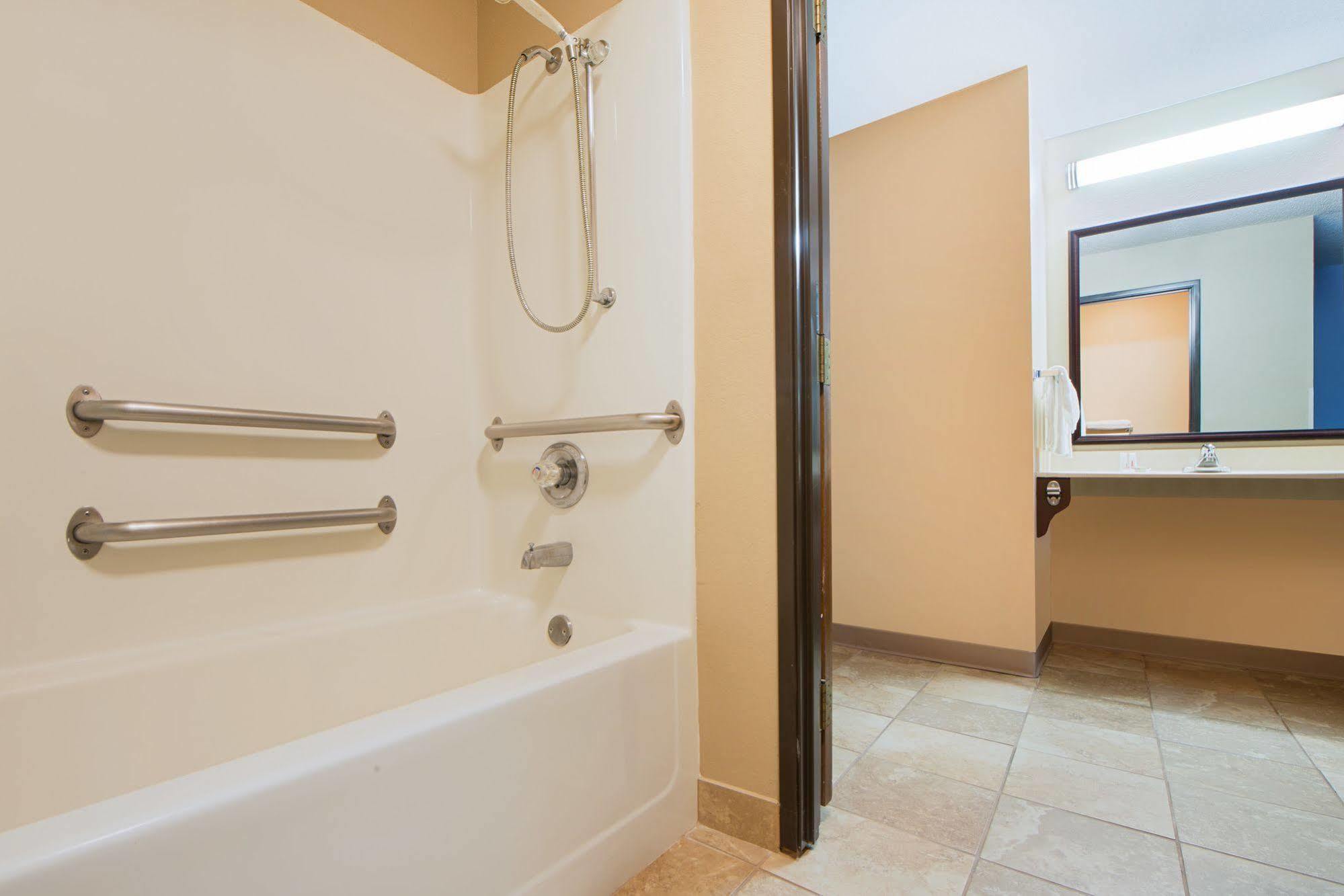 Super 8 By Wyndham Fairfield Hotel Luaran gambar