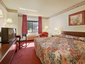 Super 8 By Wyndham Fairfield Hotel Bilik gambar